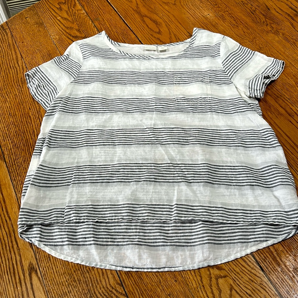 St. Tropez West 100% linen white and gray striped top. Front pocket, Size Large